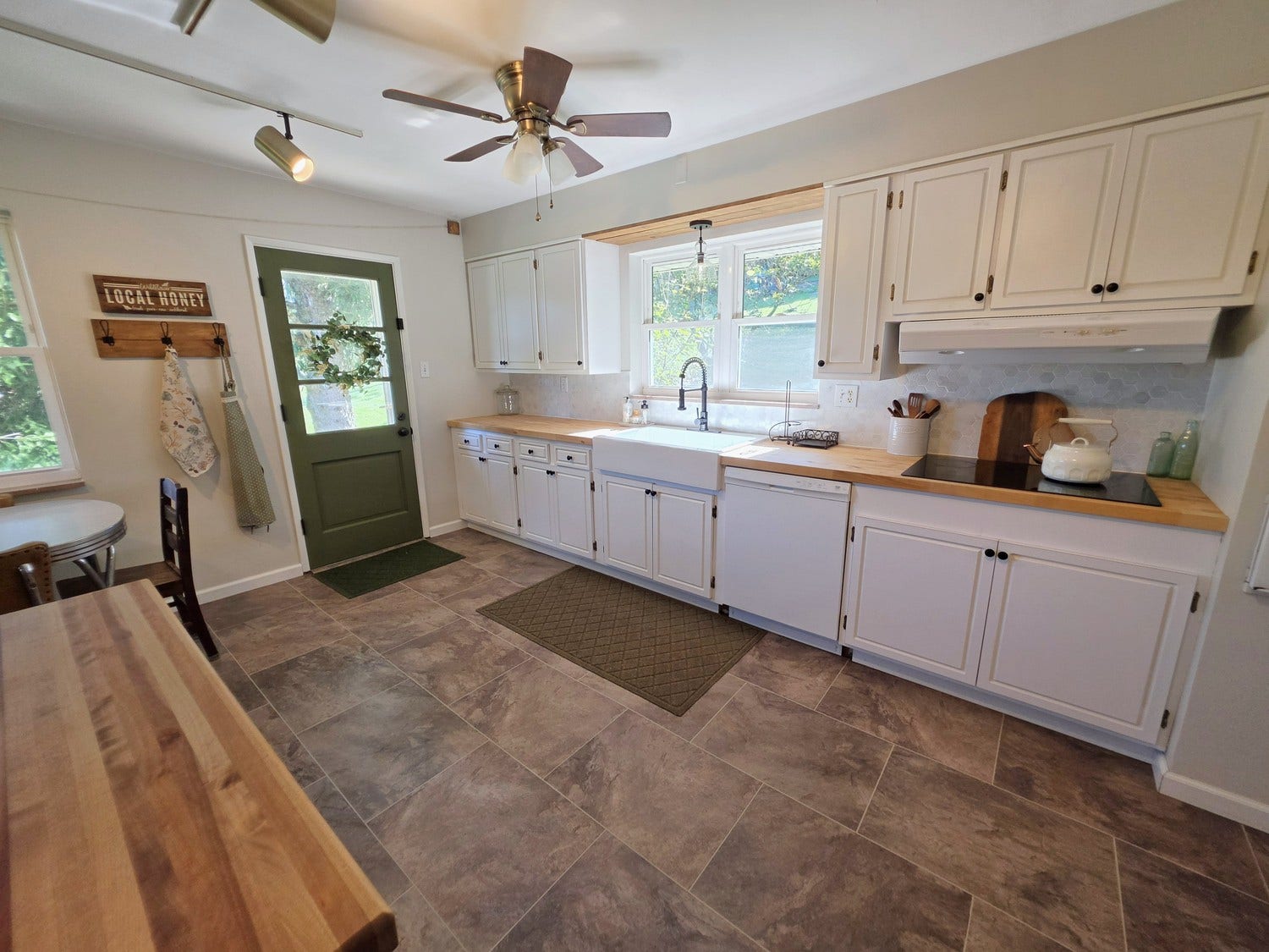 1345 Clifton Road, Washington, PA 15301