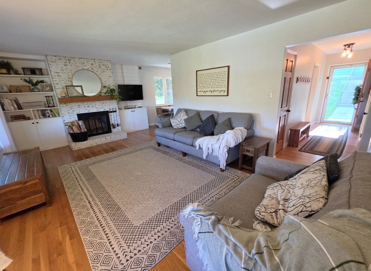 1345 Clifton Road, Washington, PA 15301