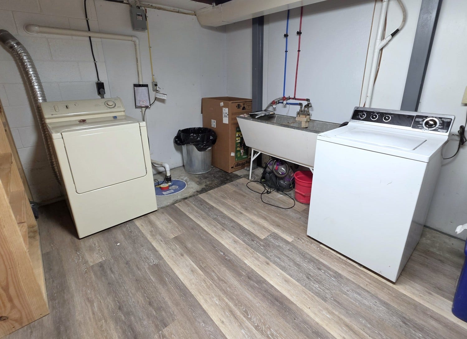 1345 Clifton Road, Washington, PA 15301