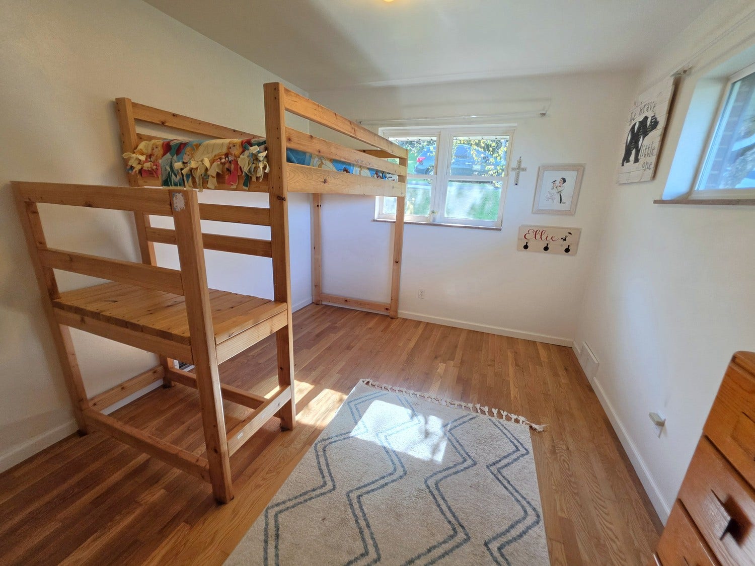 1345 Clifton Road, Washington, PA 15301