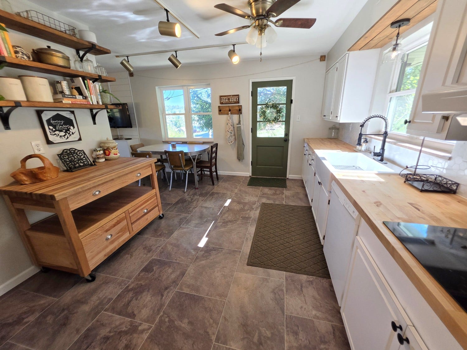 1345 Clifton Road, Washington, PA 15301
