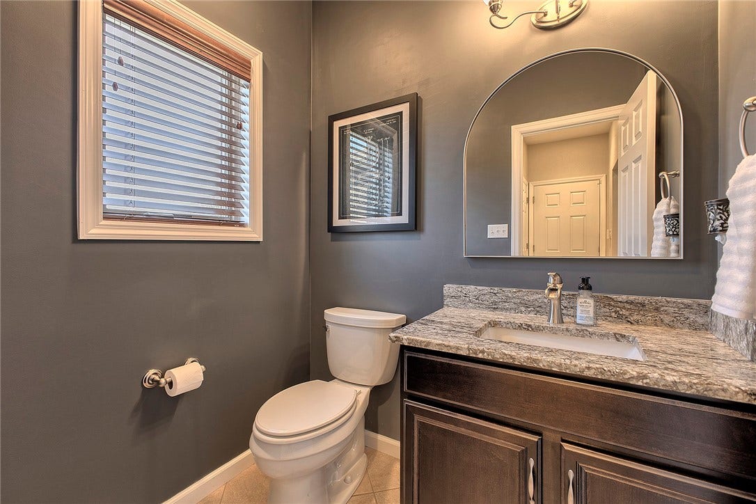 7521 Natalie Ln, North Huntingdon, PA 15642
