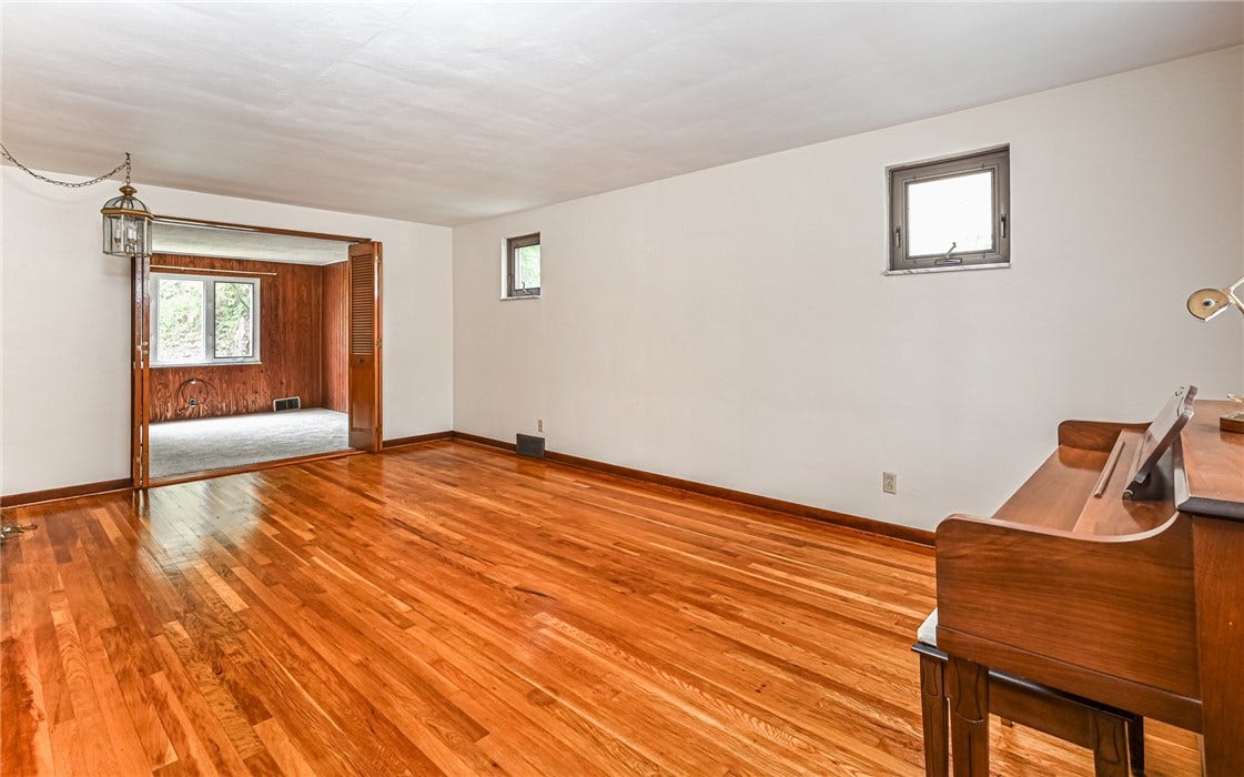 1050 Ardmore Manor Dr, Pittsburgh, PA 15221 1050 Ardmore Manor Dr, Pittsburgh, PA 15221