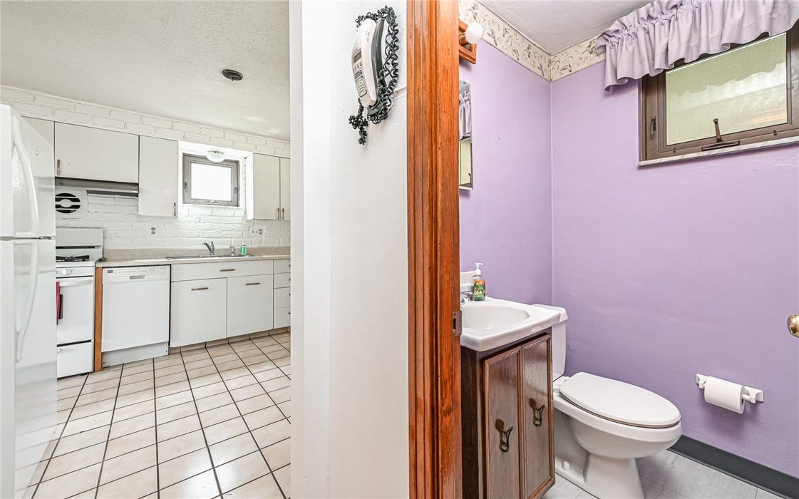 1050 Ardmore Manor Dr, Pittsburgh, PA 15221 1050 Ardmore Manor Dr, Pittsburgh, PA 15221