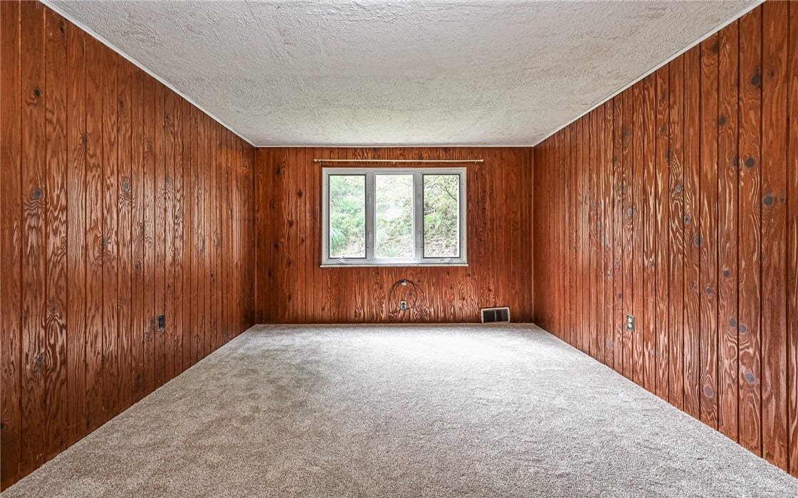 1050 Ardmore Manor Dr, Pittsburgh, PA 15221 1050 Ardmore Manor Dr, Pittsburgh, PA 15221