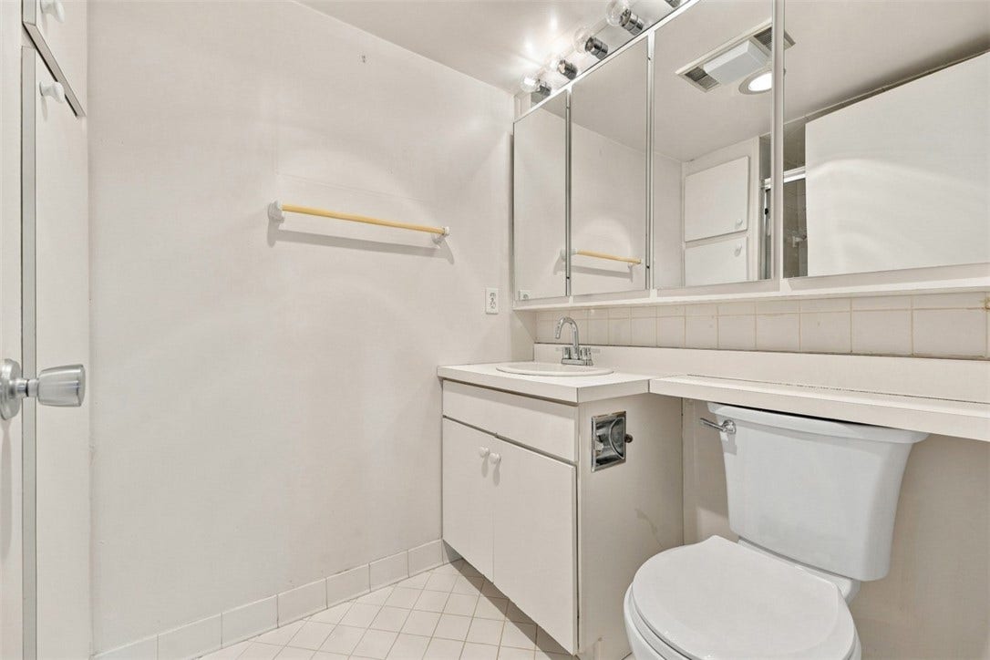 5600 Munhall Rd, #803, Pittsburgh, PA 15217 5600 Munhall Rd, #803, Pittsburgh, PA 15217