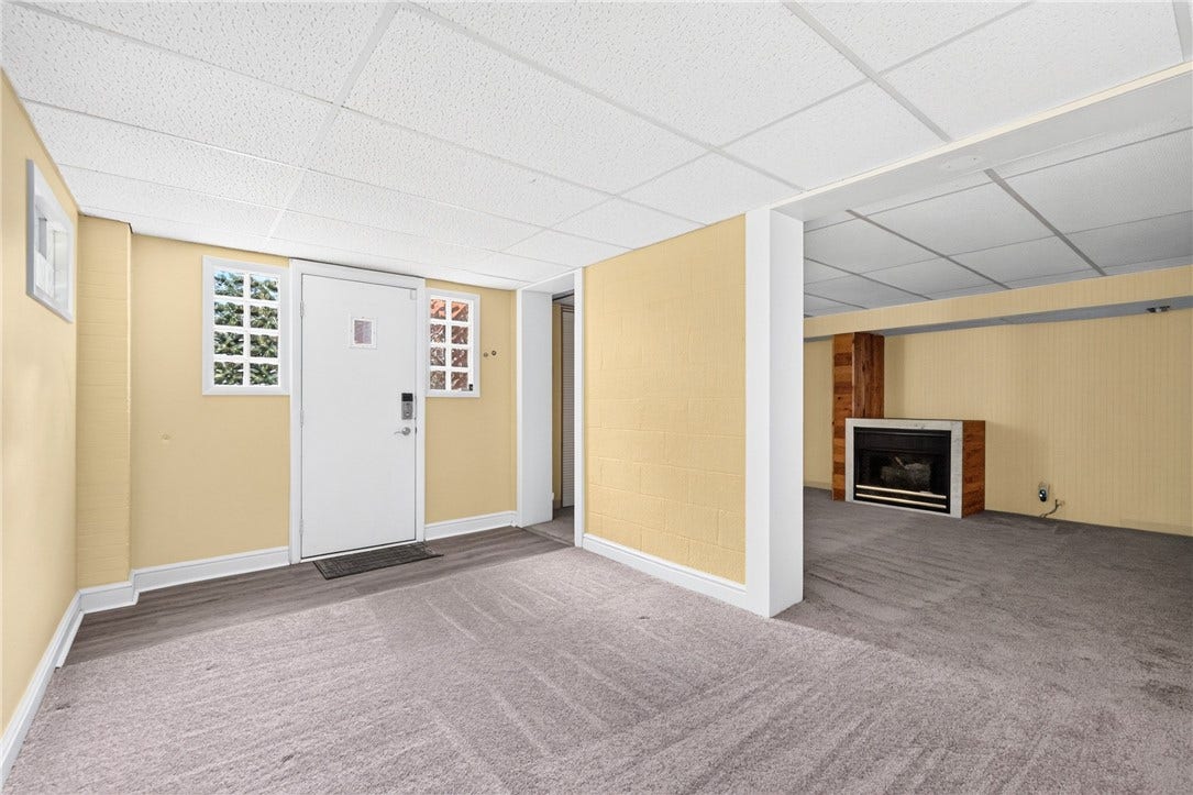 1350 Crucible St, Pittsburgh, PA 15220