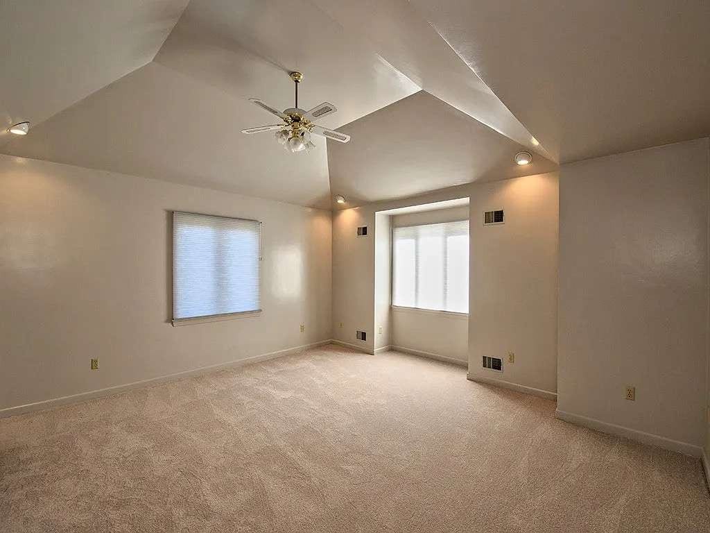 107 Fox Ridge Farms Dr, Pittsburgh, PA 15215 107 Fox Ridge Farms Dr, Pittsburgh, PA 15215