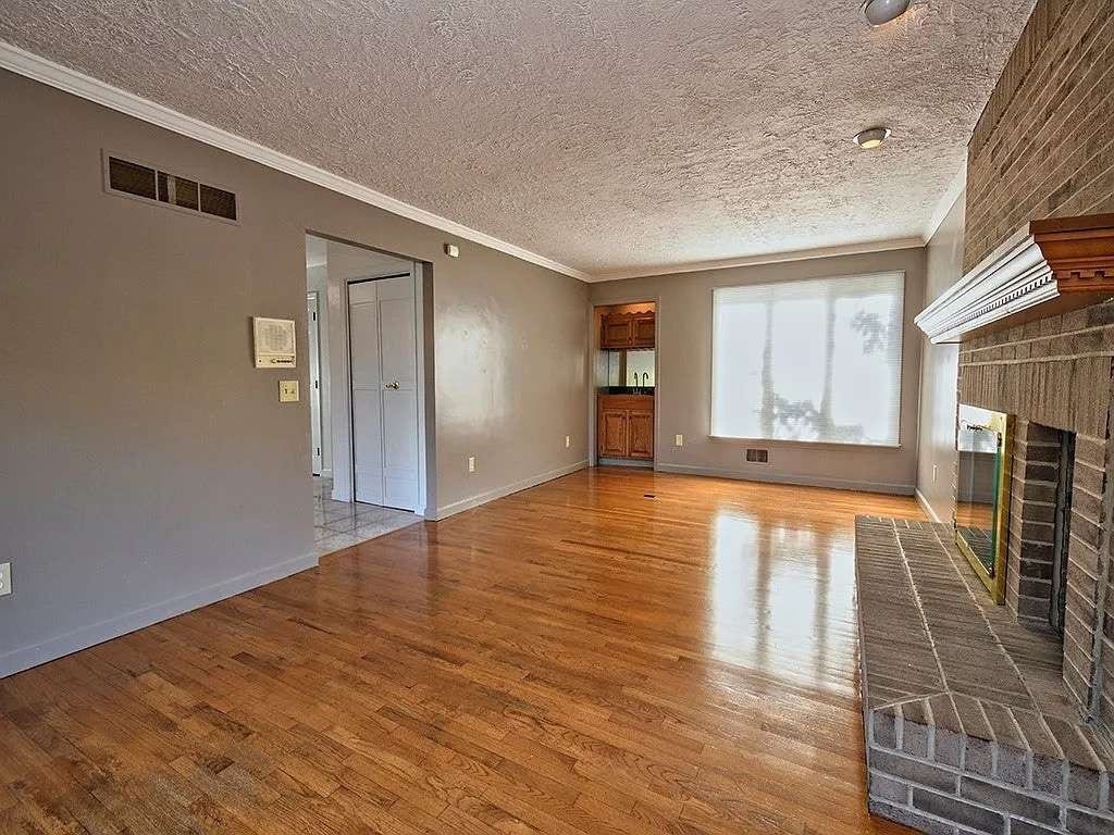 107 Fox Ridge Farms Dr, Pittsburgh, PA 15215 107 Fox Ridge Farms Dr, Pittsburgh, PA 15215