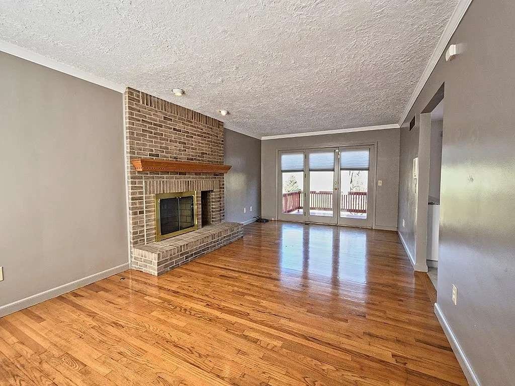107 Fox Ridge Farms Dr, Pittsburgh, PA 15215 107 Fox Ridge Farms Dr, Pittsburgh, PA 15215