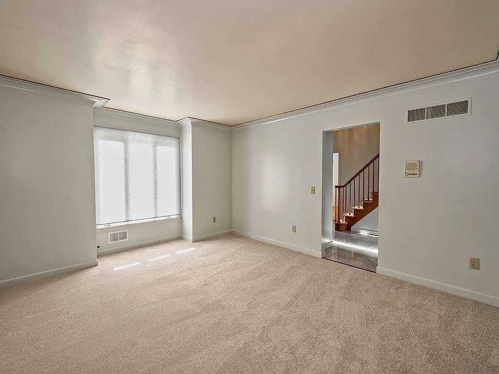 107 Fox Ridge Farms Dr, Pittsburgh, PA 15215 107 Fox Ridge Farms Dr, Pittsburgh, PA 15215