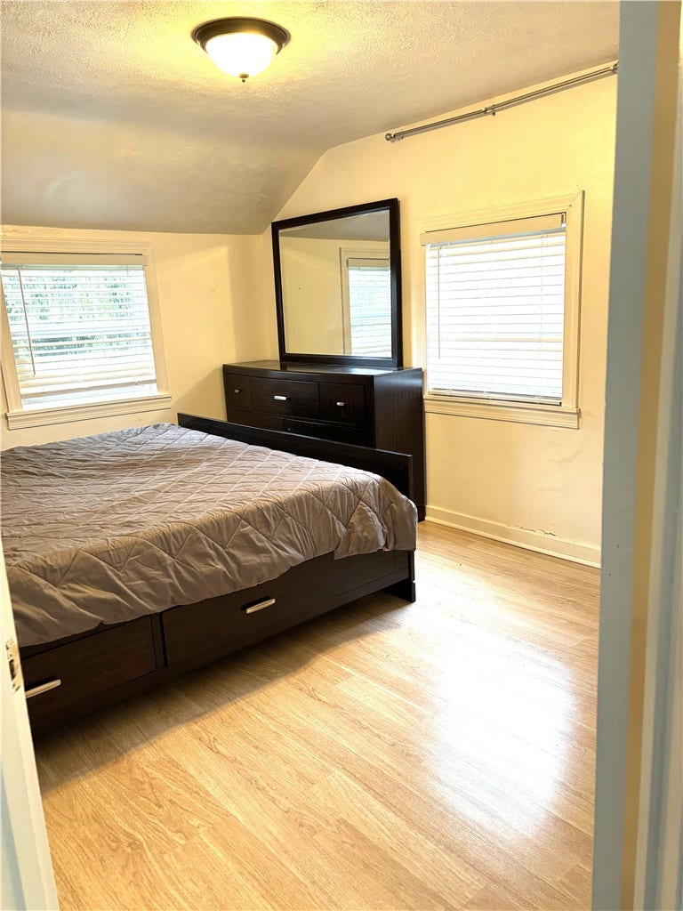 1008 Fidelity, Pittsburgh, PA 15236 master bedroom