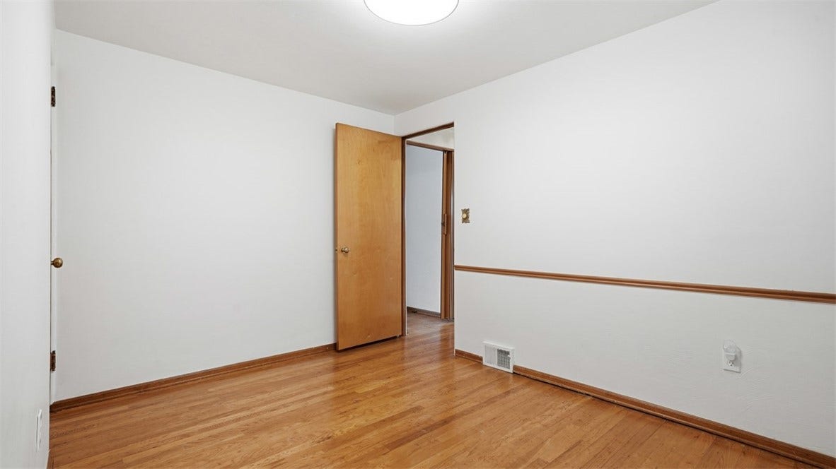 4782 Barone Dr, Pittsburgh, PA 15227 4782 Barone Dr, Pittsburgh, PA 15227