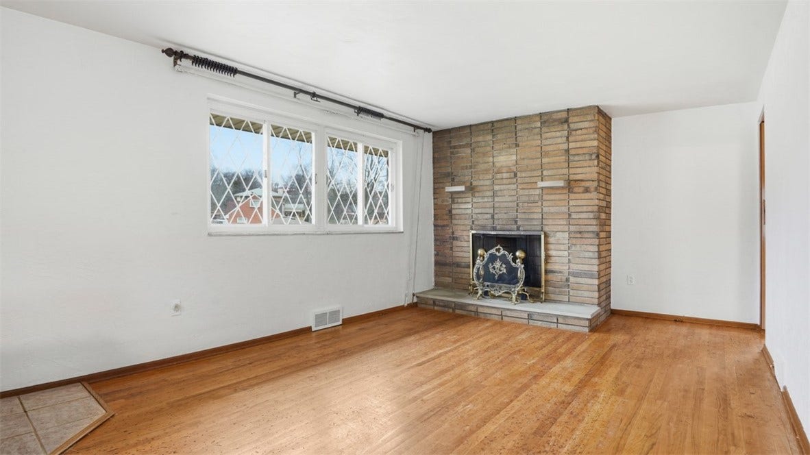 4782 Barone Dr, Pittsburgh, PA 15227 4782 Barone Dr, Pittsburgh, PA 15227
