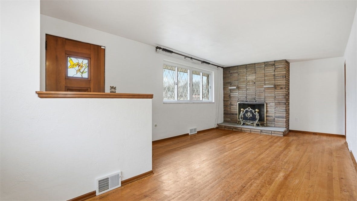 4782 Barone Dr, Pittsburgh, PA 15227 4782 Barone Dr, Pittsburgh, PA 15227