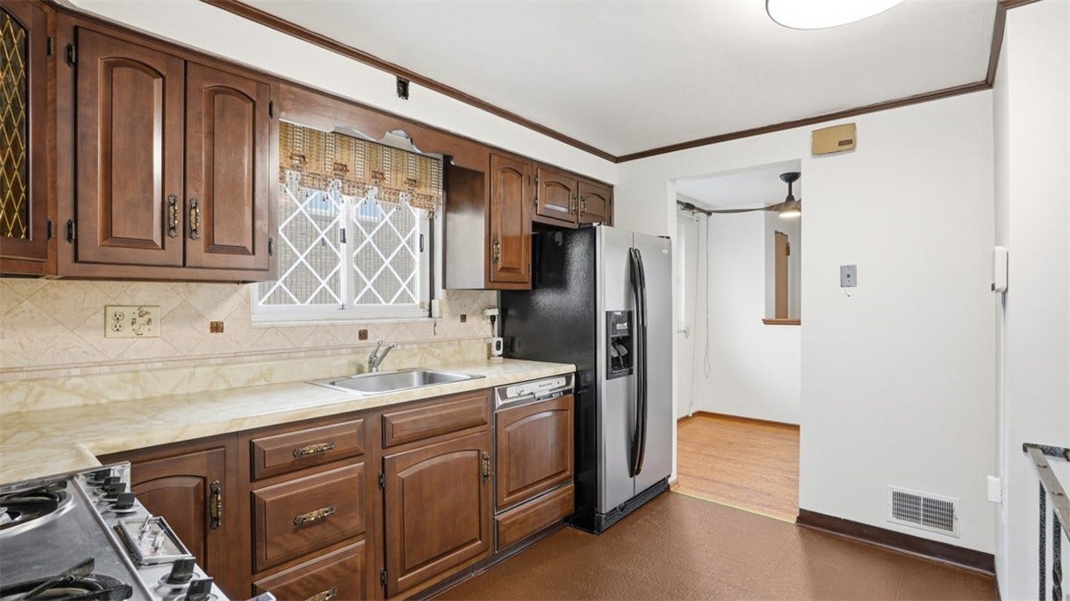 4782 Barone Dr, Pittsburgh, PA 15227 4782 Barone Dr, Pittsburgh, PA 15227