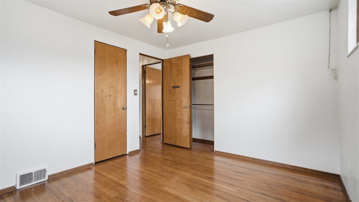 4782 Barone Dr, Pittsburgh, PA 15227 4782 Barone Dr, Pittsburgh, PA 15227