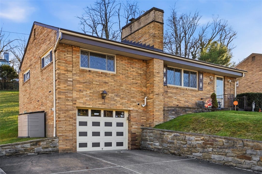 4782 Barone Dr, Pittsburgh, PA 15227 4782 Barone Dr, Pittsburgh, PA 15227