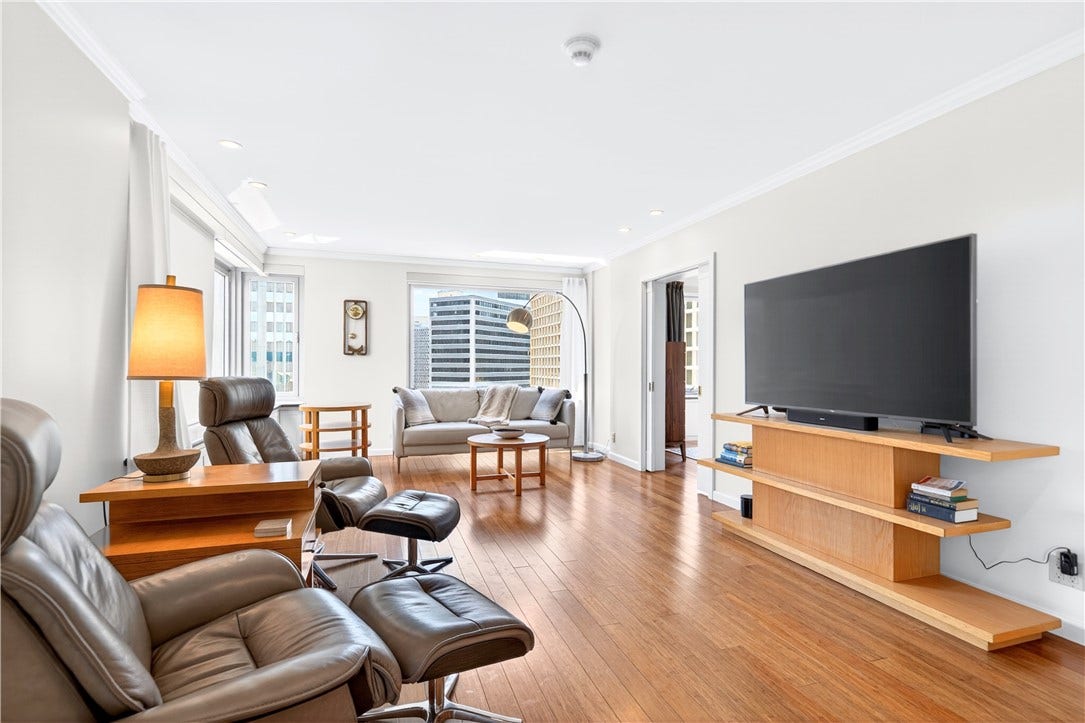 320 Fort Duquesne Blvd, #12L, Pittsburgh, PA 15222 Living Room