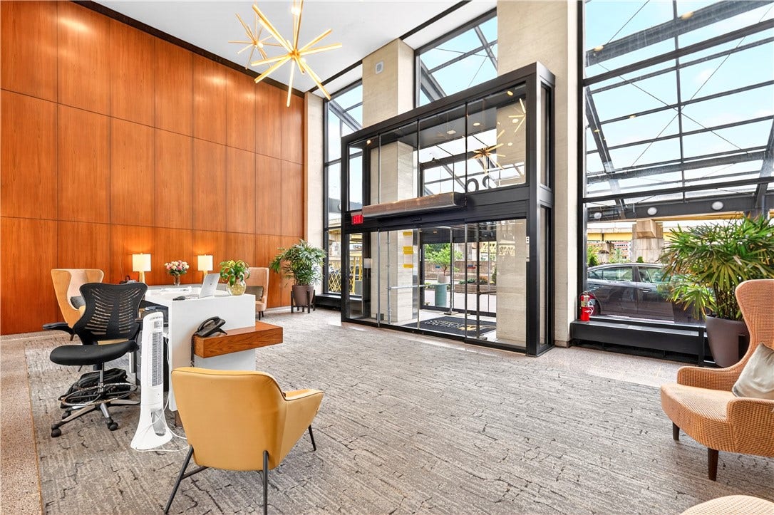 320 Fort Duquesne Blvd, #12L, Pittsburgh, PA 15222 Lobby