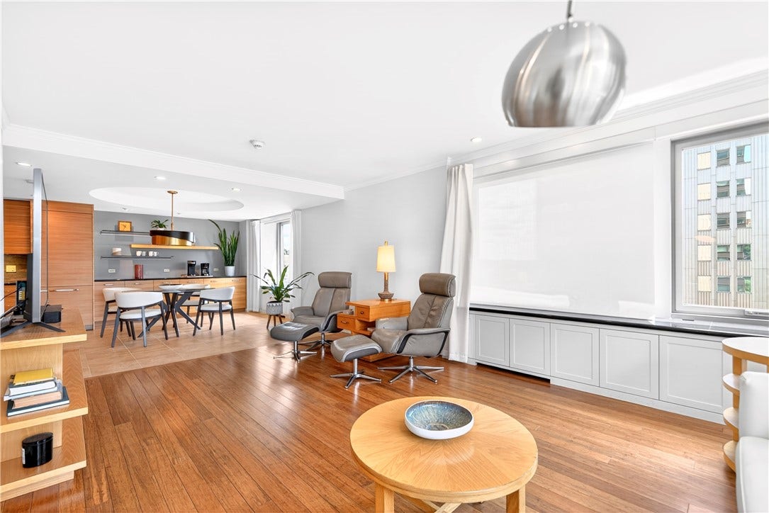 320 Fort Duquesne Blvd, #12L, Pittsburgh, PA 15222 Living Room