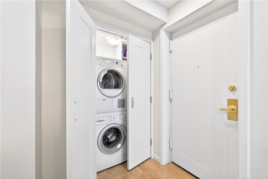 320 Fort Duquesne Blvd, #12L, Pittsburgh, PA 15222 Laundry room