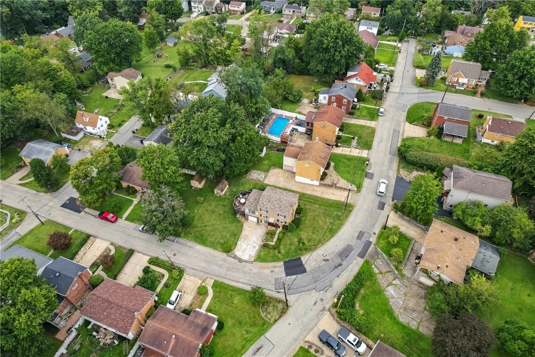 550 Lee Avenue Ext, Pittsburgh, PA 15237 550 Lee Avenue Ext, Pittsburgh, PA 15237