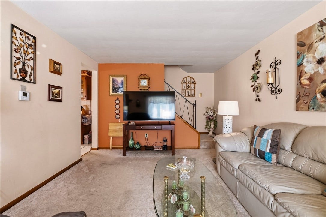 550 Lee Avenue Ext, Pittsburgh, PA 15237 550 Lee Avenue Ext, Pittsburgh, PA 15237