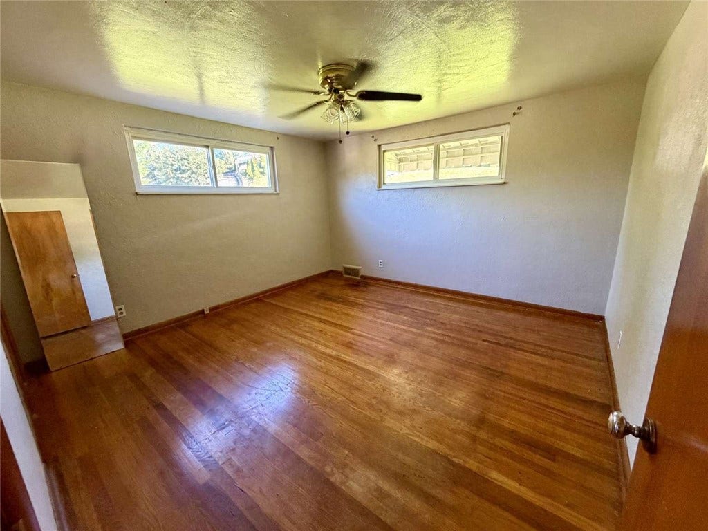 1321 Hornbake Dr, Jefferson Hills, PA 15025