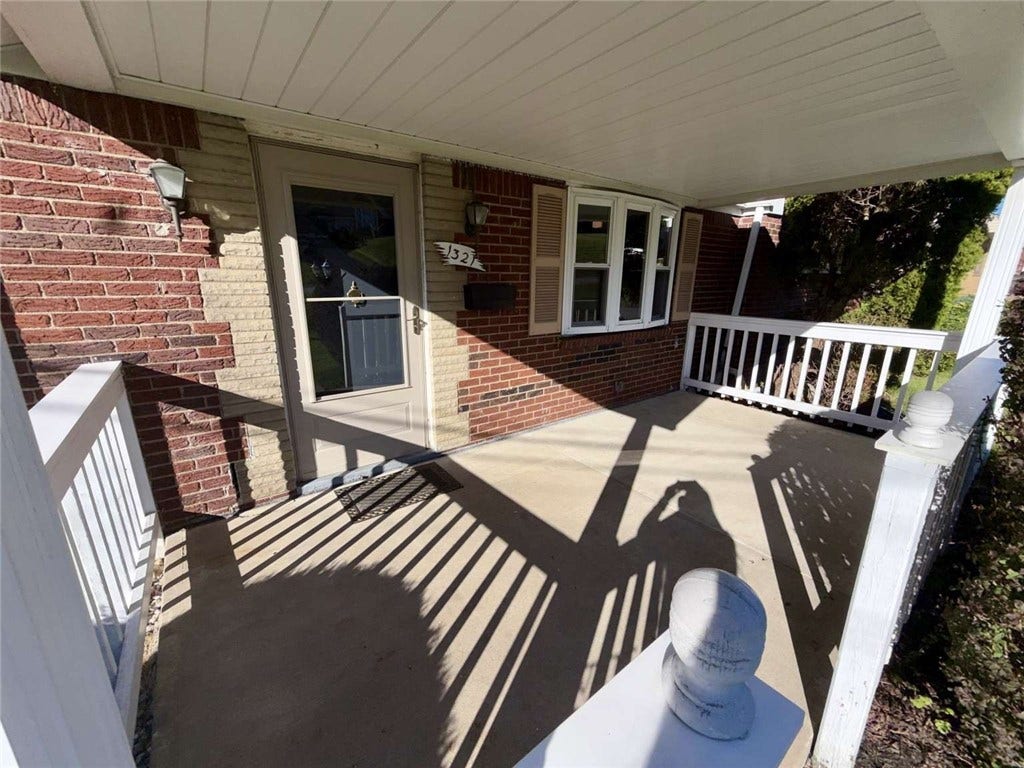 1321 Hornbake Dr, Jefferson Hills, PA 15025