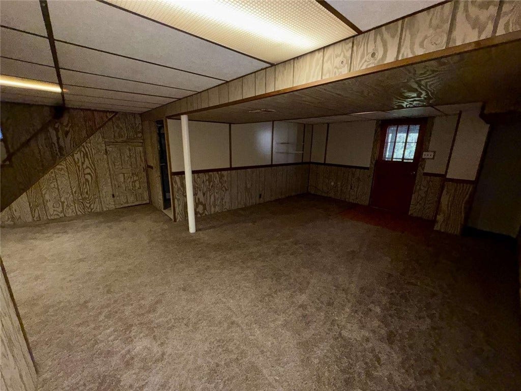 1321 Hornbake Dr, Jefferson Hills, PA 15025