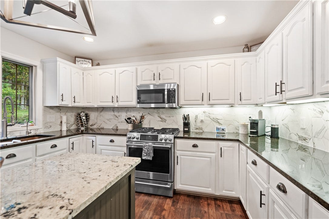 WOW - this kitchen!!