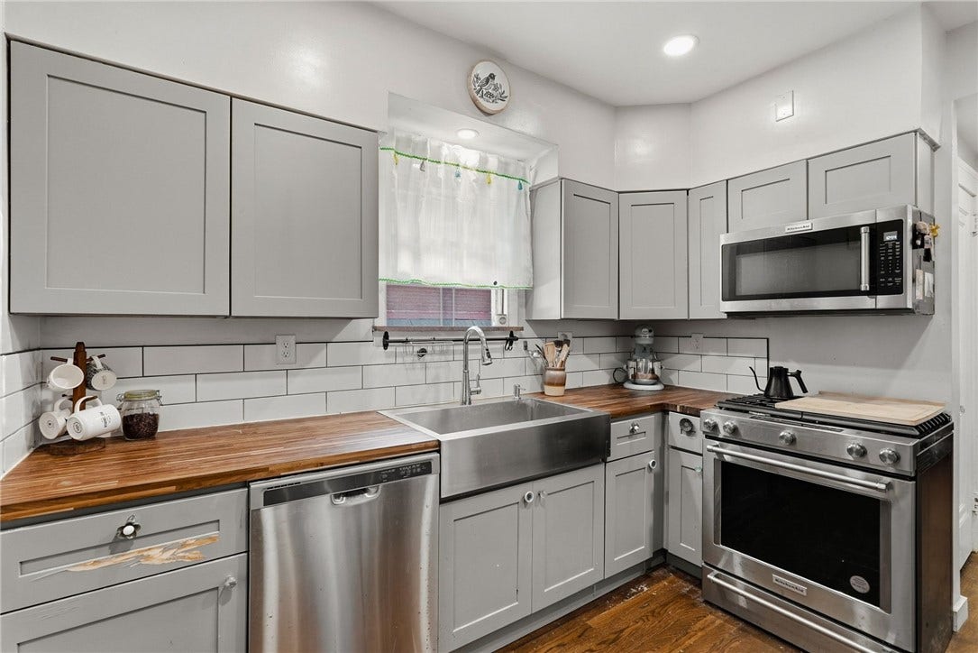 8 Chalfonte Ave, Pittsburgh, PA 15229
