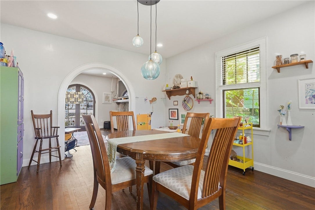 8 Chalfonte Ave, Pittsburgh, PA 15229