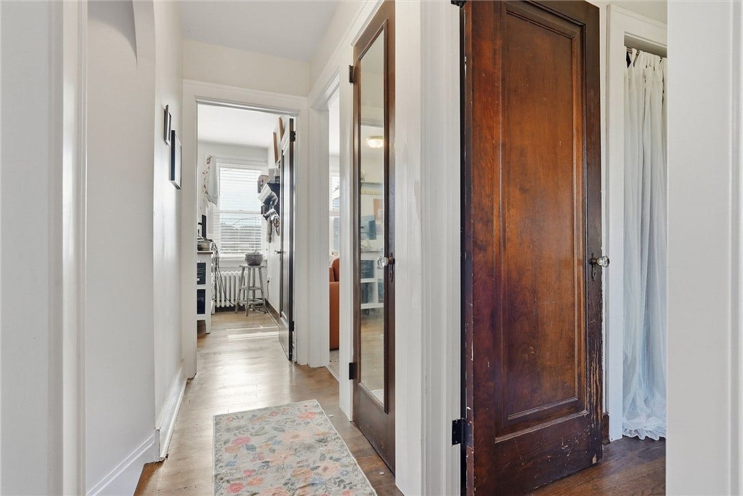 8 Chalfonte Ave, Pittsburgh, PA 15229