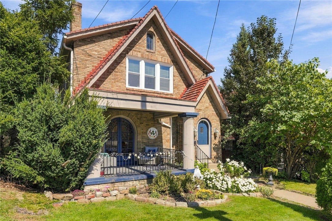 8 Chalfonte Ave, Pittsburgh, PA 15229