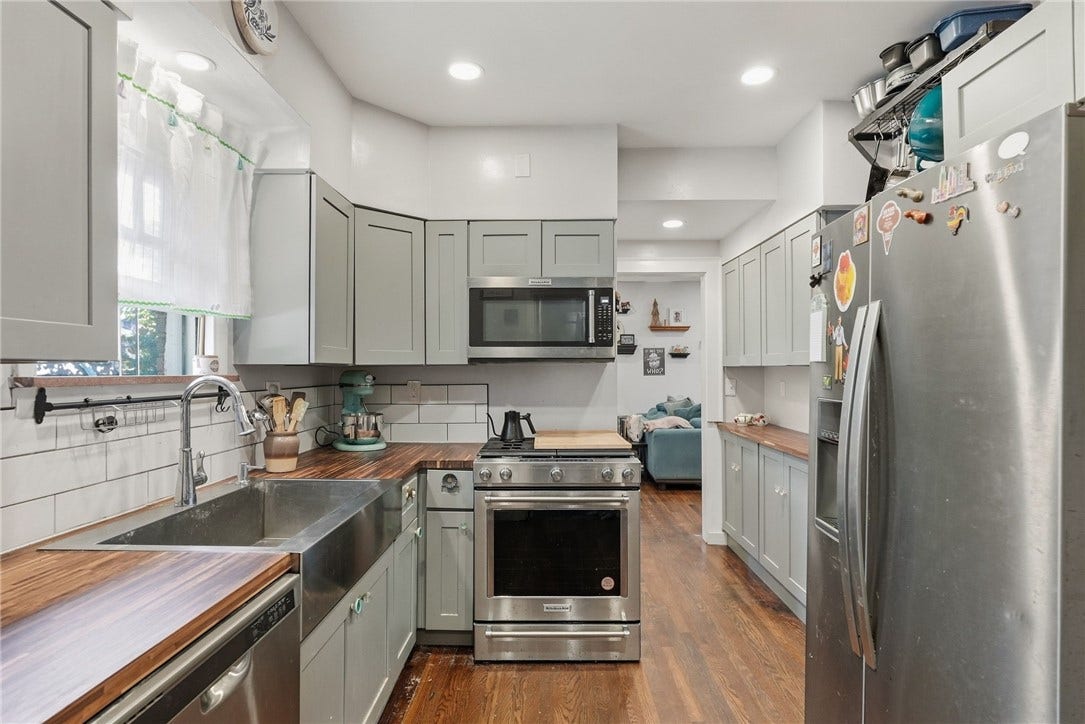 8 Chalfonte Ave, Pittsburgh, PA 15229