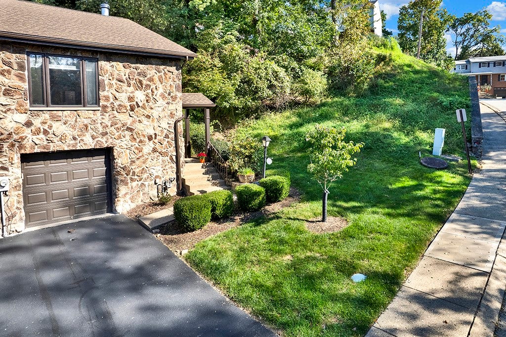 101 Forest Ridge Dr, Pittsburgh, PA 15221 101 Forest Ridge Dr, Pittsburgh, PA 15221