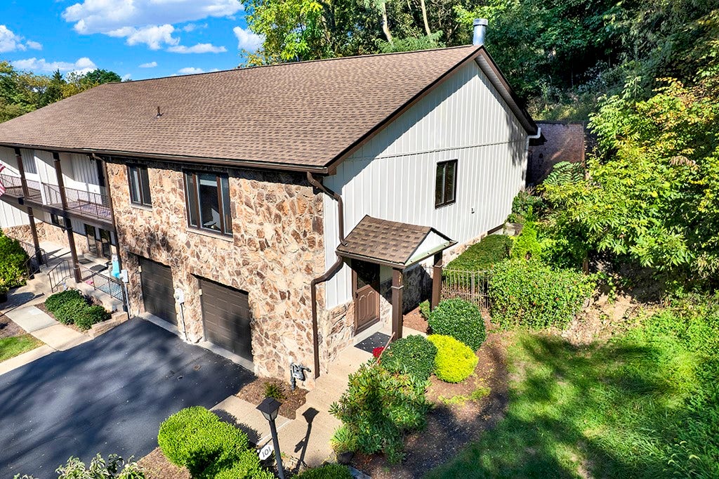 101 Forest Ridge Dr, Pittsburgh, PA 15221 101 Forest Ridge Dr, Pittsburgh, PA 15221