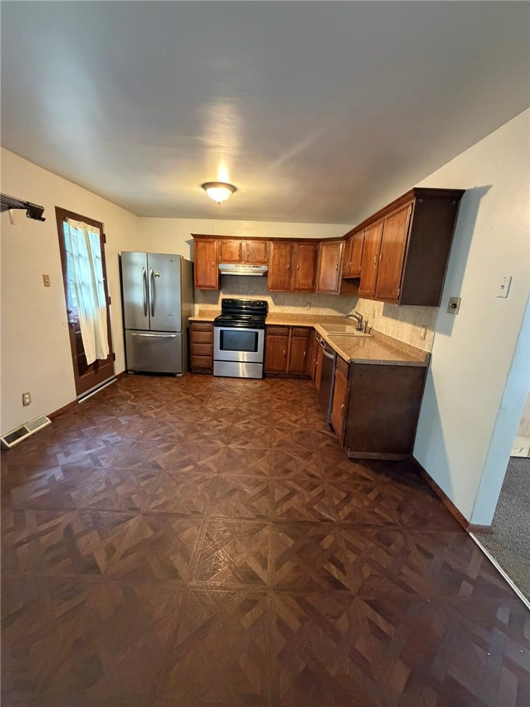 608 Broadhead Ave, #606, Pittsburgh, PA 15205
