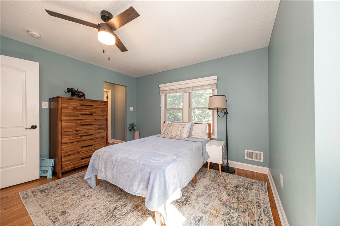3 Catalpa Pl, Pittsburgh, PA 15228 Primary Bedroom