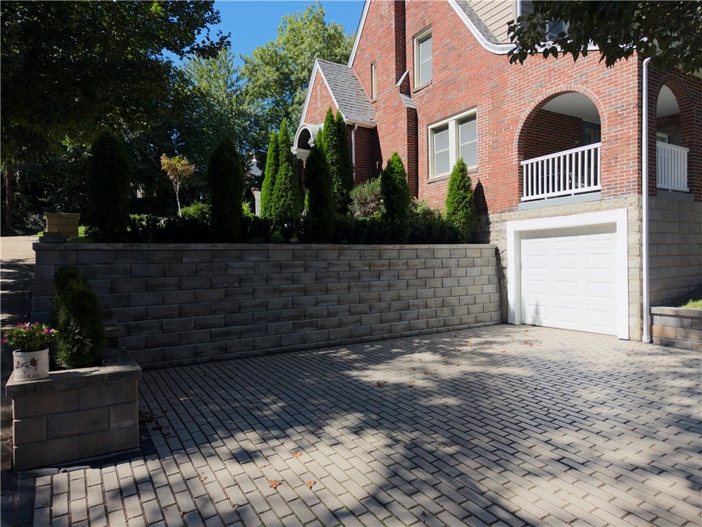3 Catalpa Pl, Pittsburgh, PA 15228 New retaining wall and double wide Driveway