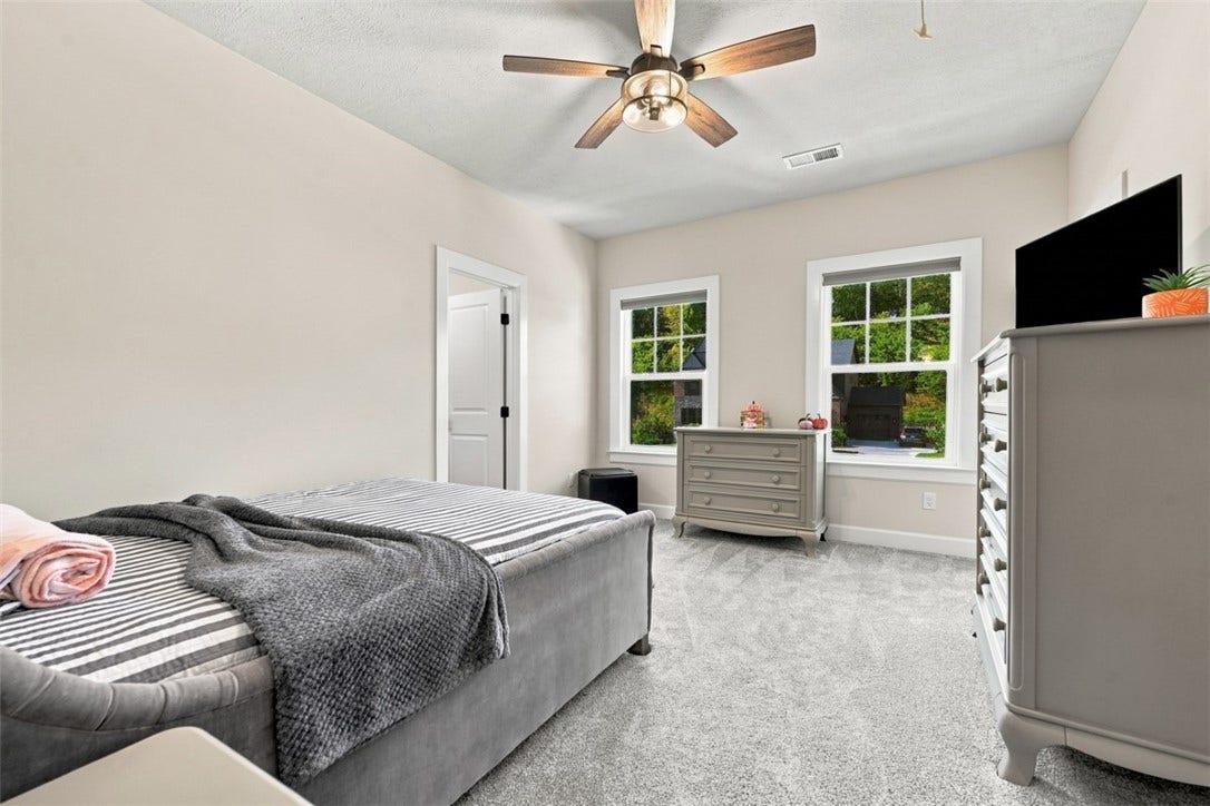 125 Abigail Dr, Mars, PA 16046