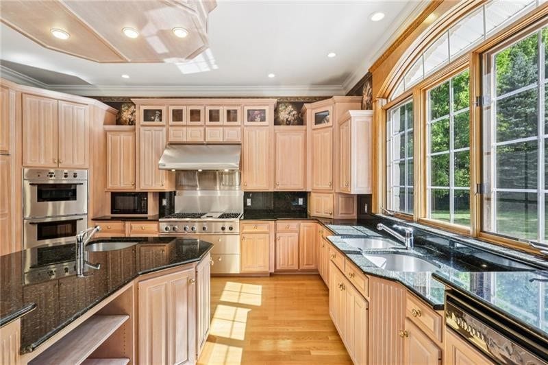 4166 State Route 158, New Wilmington, PA 16142