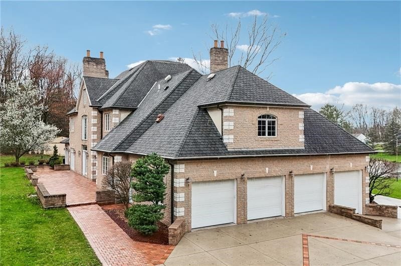 4166 State Route 158, New Wilmington, PA 16142