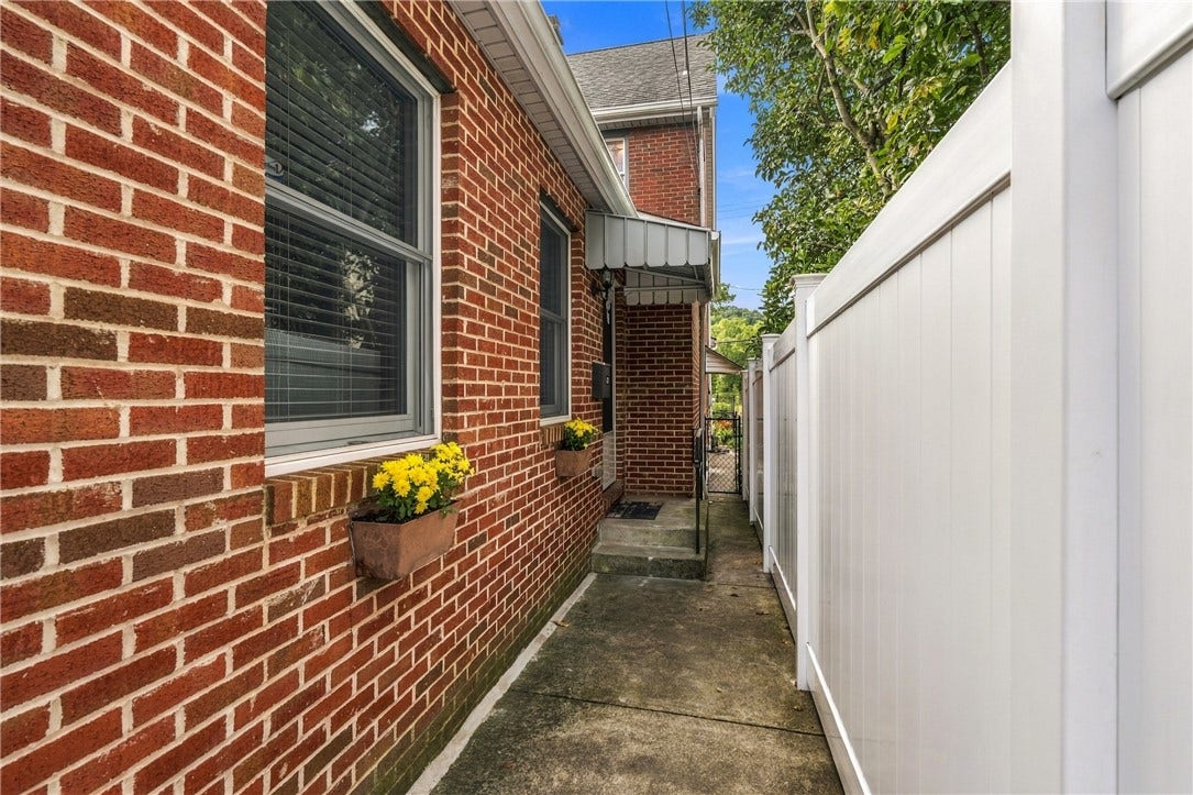 731 S BRADDOCK AVE, Pittsburgh, PA 15221 731 S BRADDOCK AVE, Pittsburgh, PA 15221