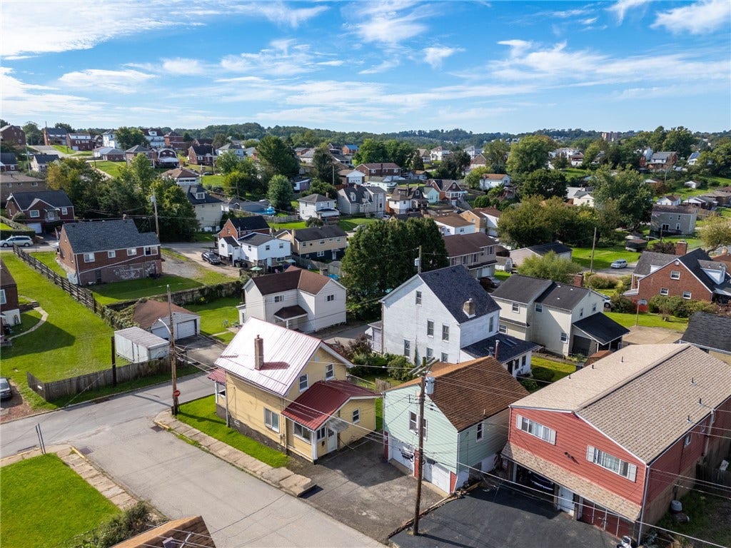 140 Hamilton St, Homestead, PA 15120