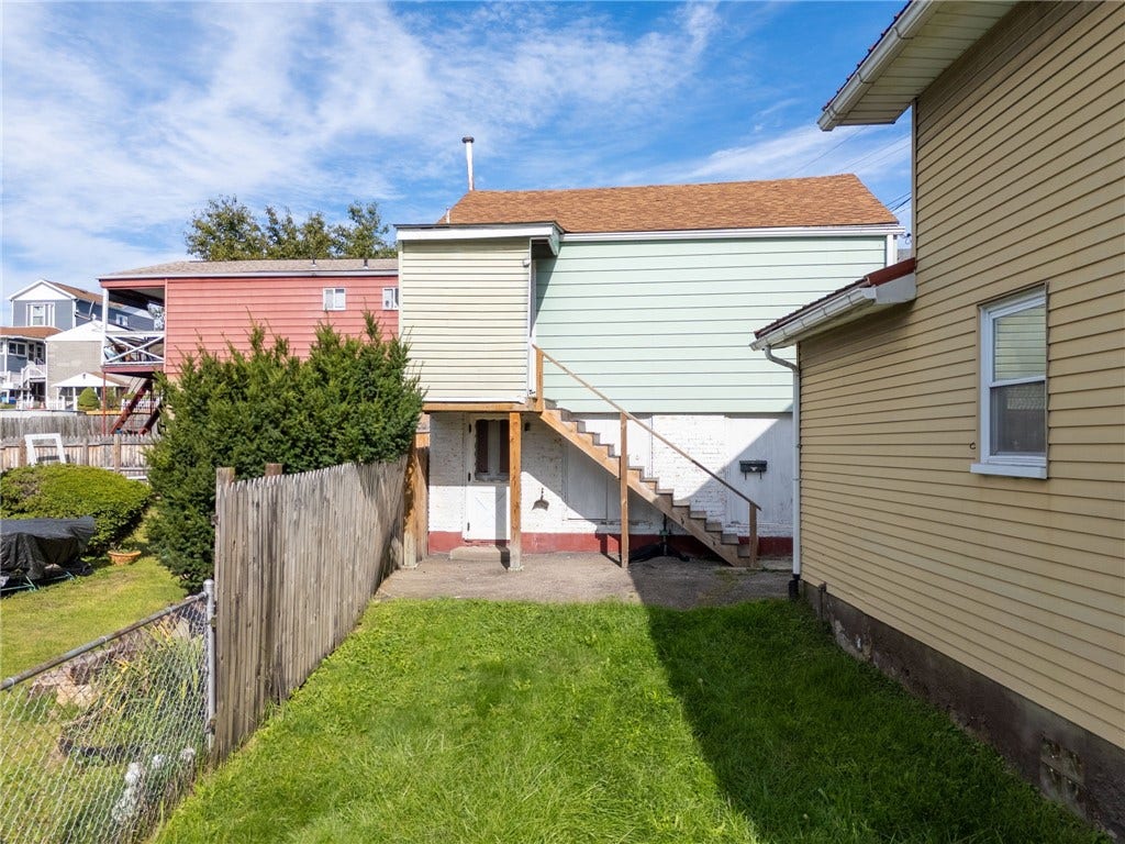 140 Hamilton St, Homestead, PA 15120
