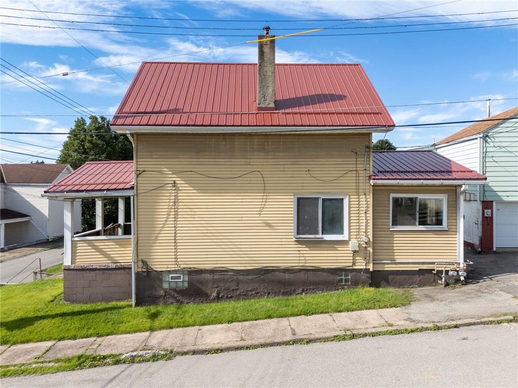 140 Hamilton St, Homestead, PA 15120