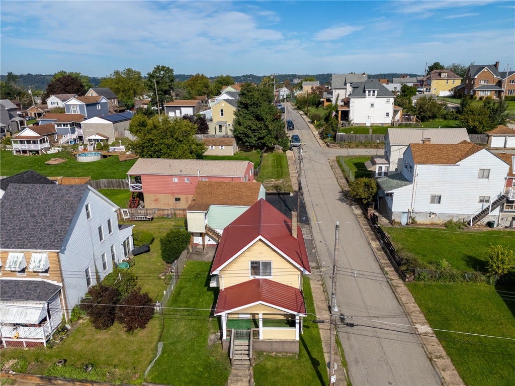 140 Hamilton St, Homestead, PA 15120